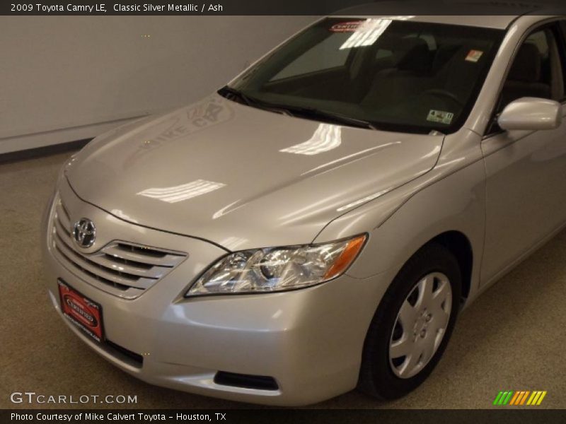 Classic Silver Metallic / Ash 2009 Toyota Camry LE