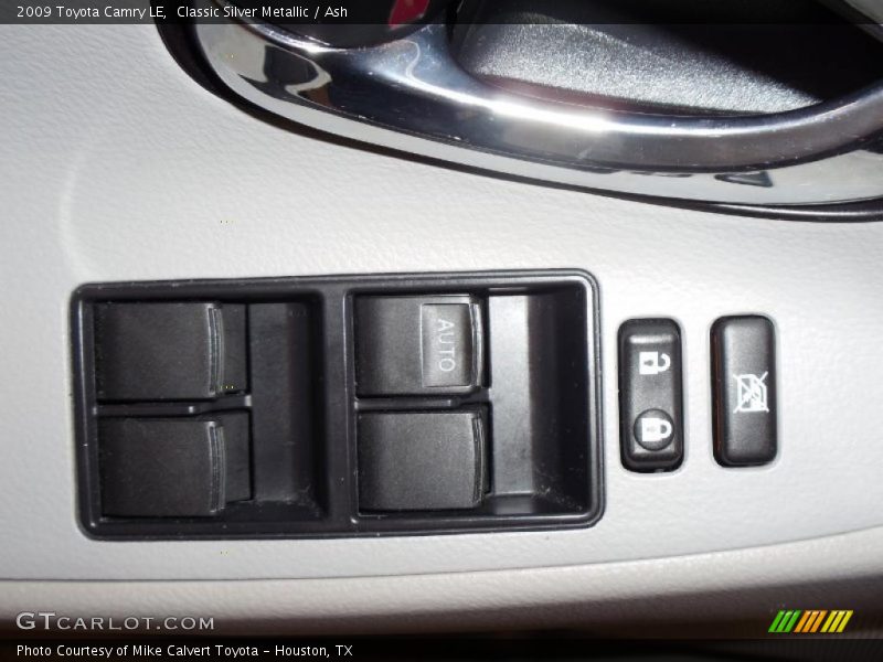 Classic Silver Metallic / Ash 2009 Toyota Camry LE