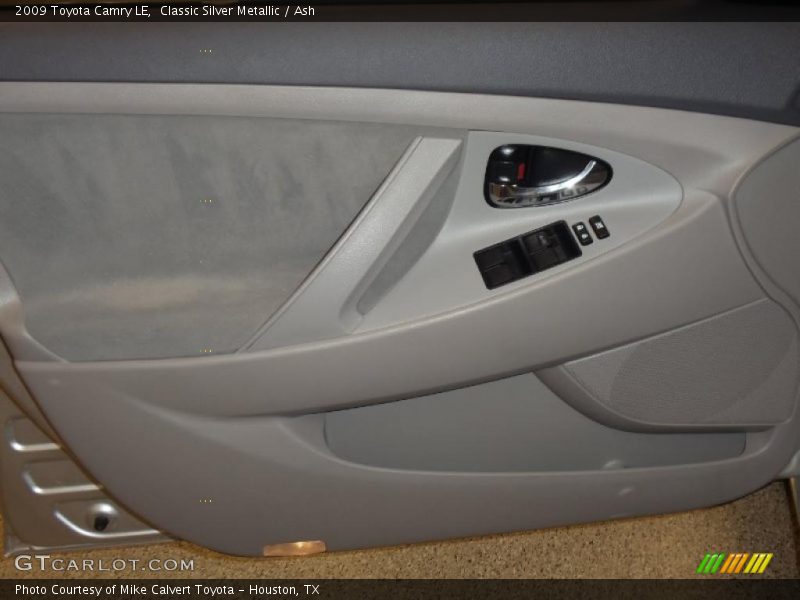 Classic Silver Metallic / Ash 2009 Toyota Camry LE