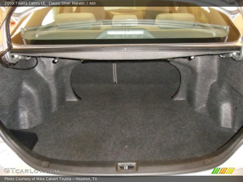Classic Silver Metallic / Ash 2009 Toyota Camry LE