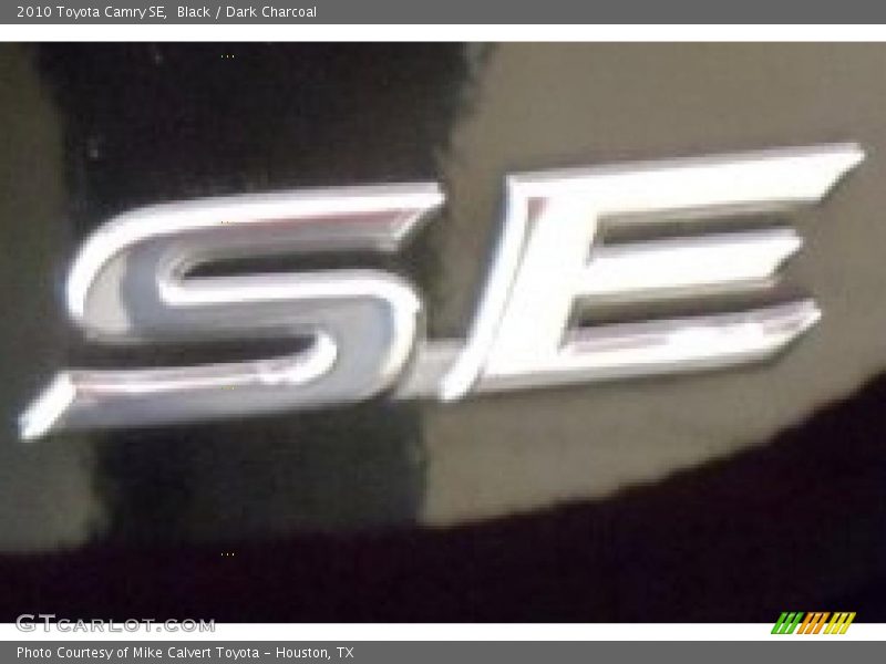 Black / Dark Charcoal 2010 Toyota Camry SE