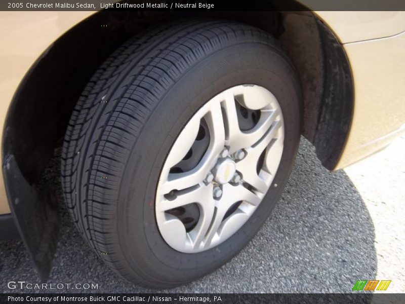 Light Driftwood Metallic / Neutral Beige 2005 Chevrolet Malibu Sedan