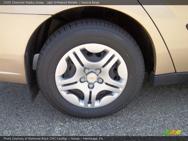 Light Driftwood Metallic / Neutral Beige 2005 Chevrolet Malibu Sedan