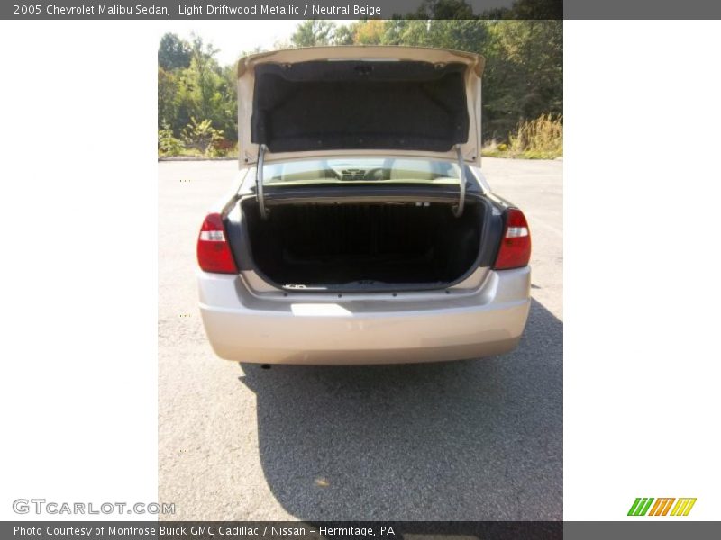 Light Driftwood Metallic / Neutral Beige 2005 Chevrolet Malibu Sedan