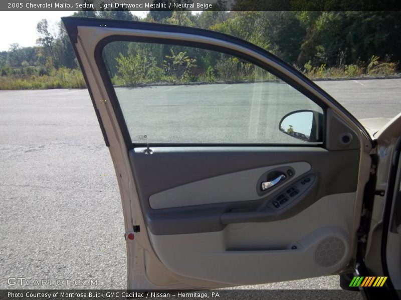 Light Driftwood Metallic / Neutral Beige 2005 Chevrolet Malibu Sedan