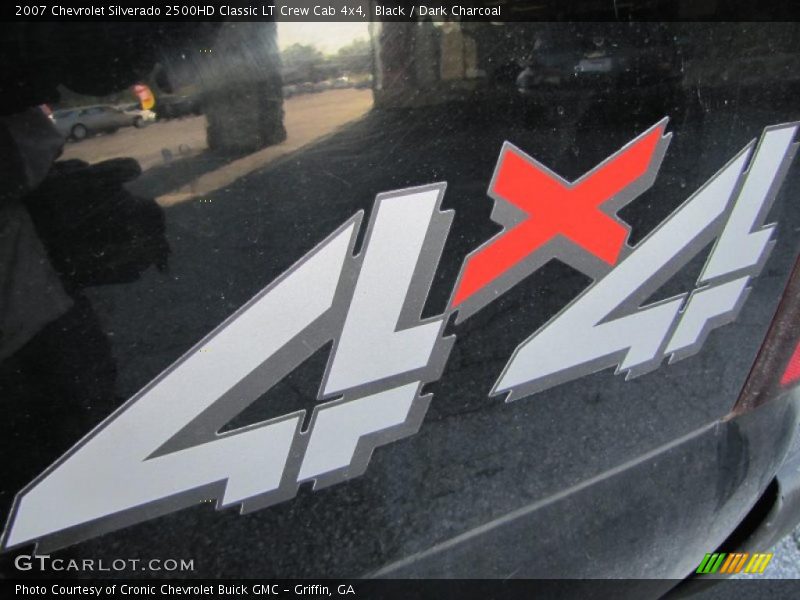 Black / Dark Charcoal 2007 Chevrolet Silverado 2500HD Classic LT Crew Cab 4x4