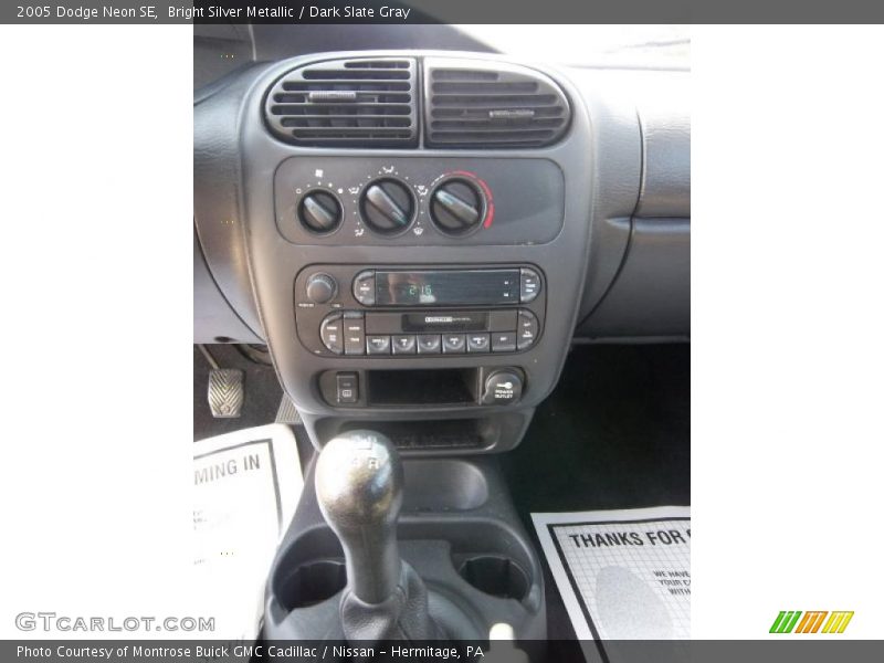 Bright Silver Metallic / Dark Slate Gray 2005 Dodge Neon SE