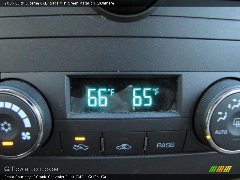 Sage Mist Green Metallic / Cashmere 2006 Buick Lucerne CXL