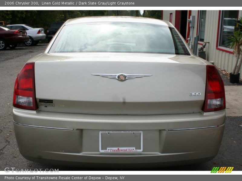 Linen Gold Metallic / Dark Slate Gray/Light Graystone 2006 Chrysler 300