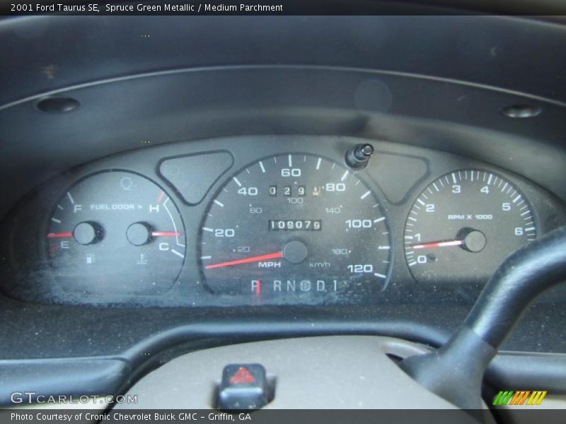 Spruce Green Metallic / Medium Parchment 2001 Ford Taurus SE