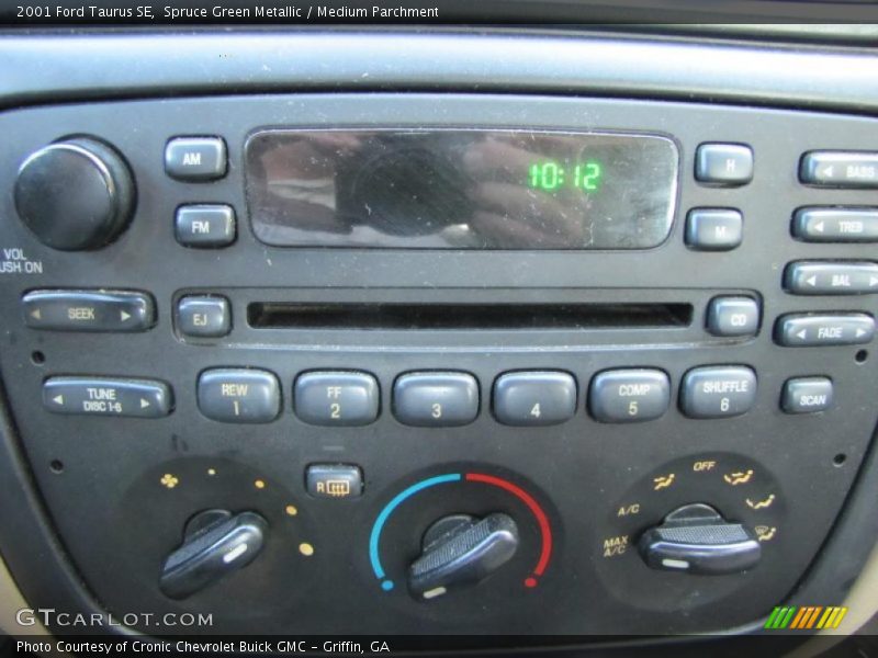 Spruce Green Metallic / Medium Parchment 2001 Ford Taurus SE