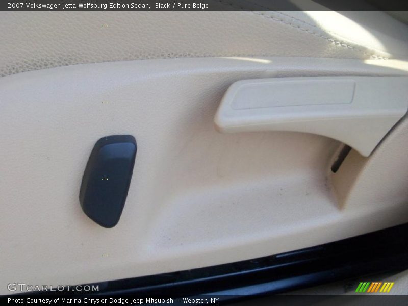Black / Pure Beige 2007 Volkswagen Jetta Wolfsburg Edition Sedan