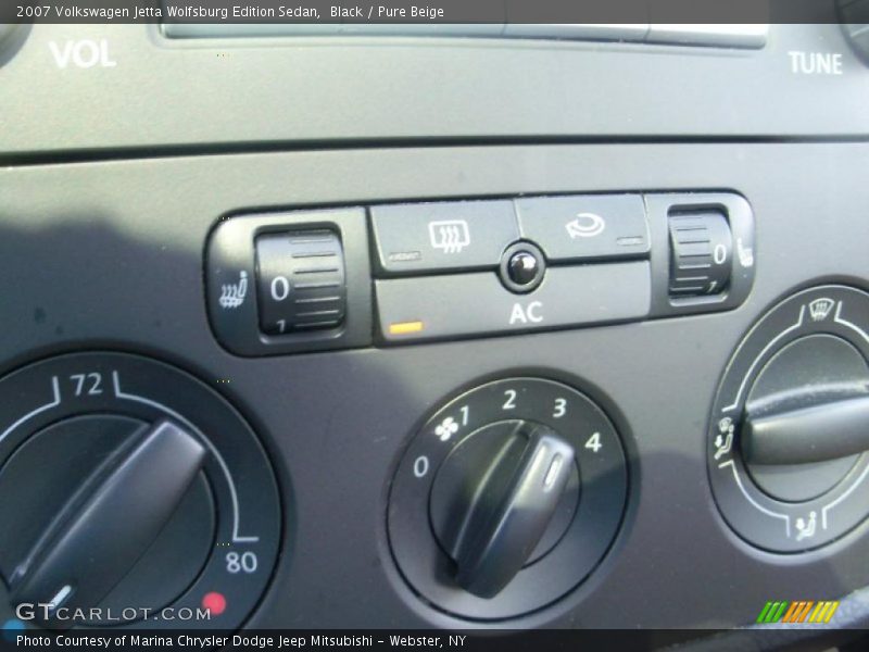 Black / Pure Beige 2007 Volkswagen Jetta Wolfsburg Edition Sedan