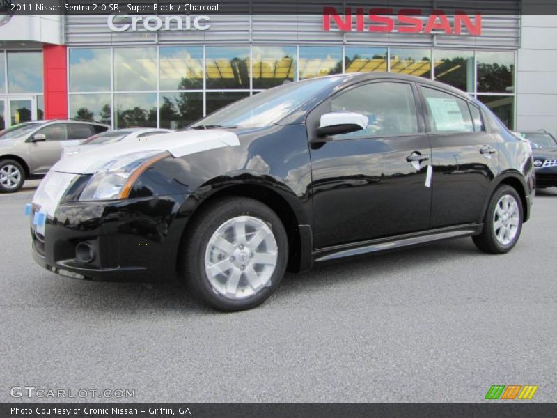 Super Black / Charcoal 2011 Nissan Sentra 2.0 SR