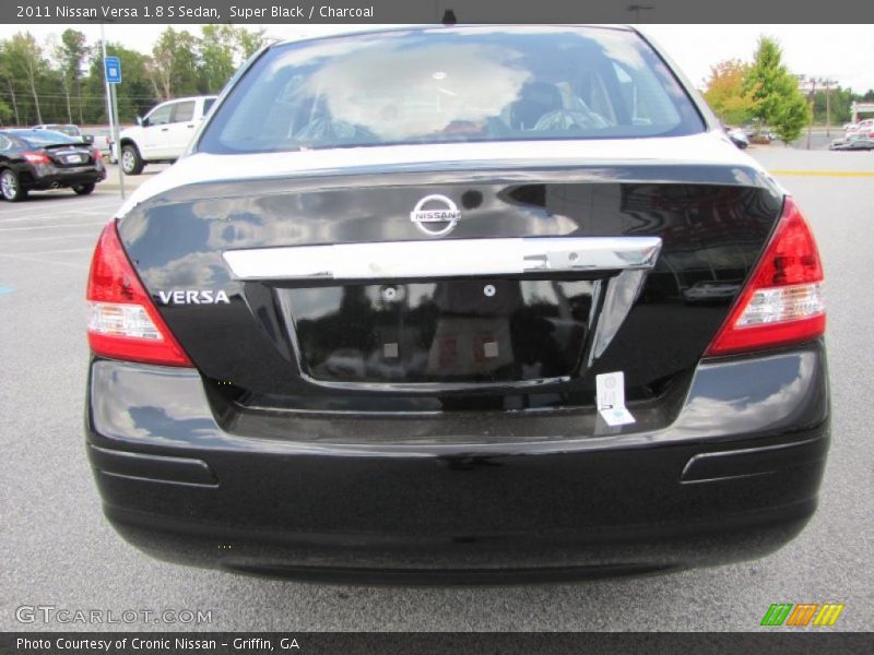 Super Black / Charcoal 2011 Nissan Versa 1.8 S Sedan