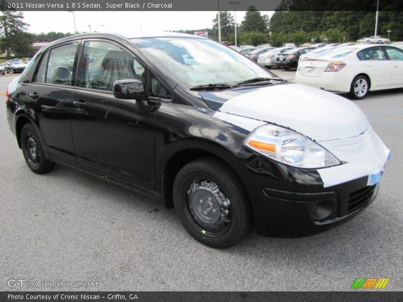 Super Black / Charcoal 2011 Nissan Versa 1.8 S Sedan