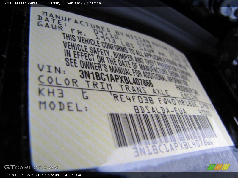 Super Black / Charcoal 2011 Nissan Versa 1.8 S Sedan