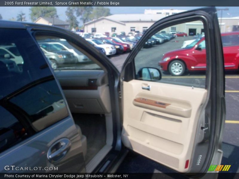 Spruce Green Metallic / Pebble Beige 2005 Ford Freestar Limited