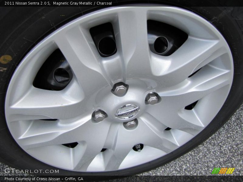 Magnetic Gray Metallic / Charcoal 2011 Nissan Sentra 2.0 S