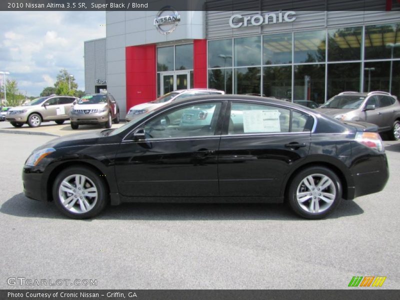 Super Black / Blond 2010 Nissan Altima 3.5 SR