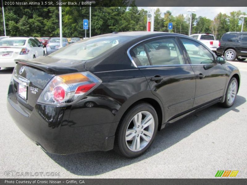 Super Black / Blond 2010 Nissan Altima 3.5 SR