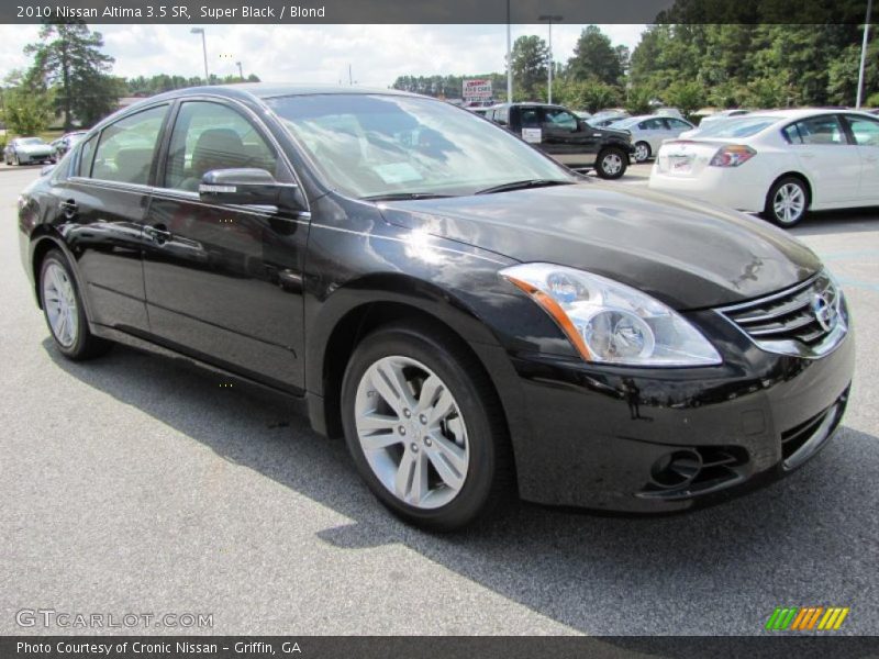 Super Black / Blond 2010 Nissan Altima 3.5 SR