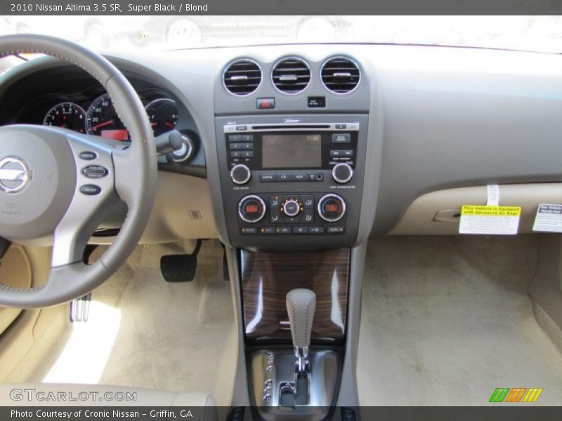 Super Black / Blond 2010 Nissan Altima 3.5 SR