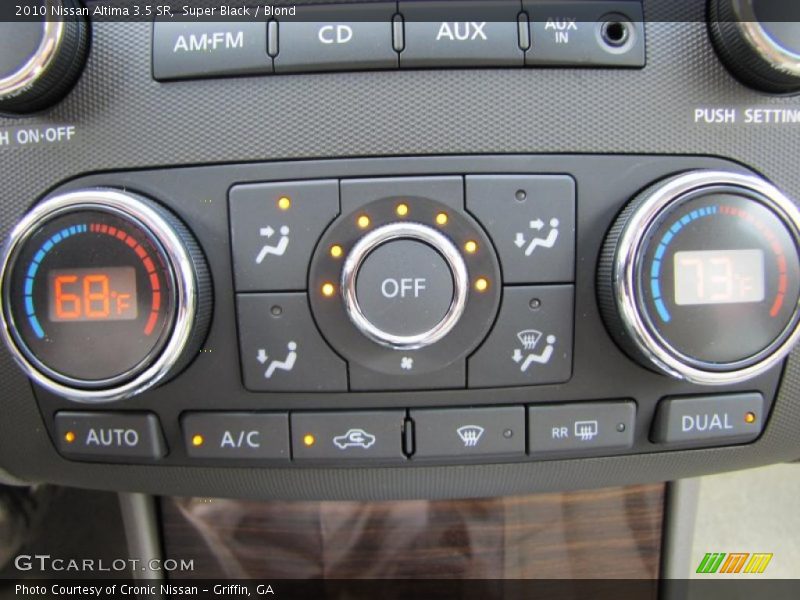 Super Black / Blond 2010 Nissan Altima 3.5 SR