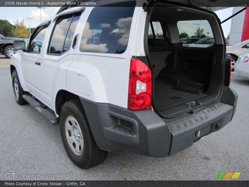 Avalanche White / Graphite 2008 Nissan Xterra S