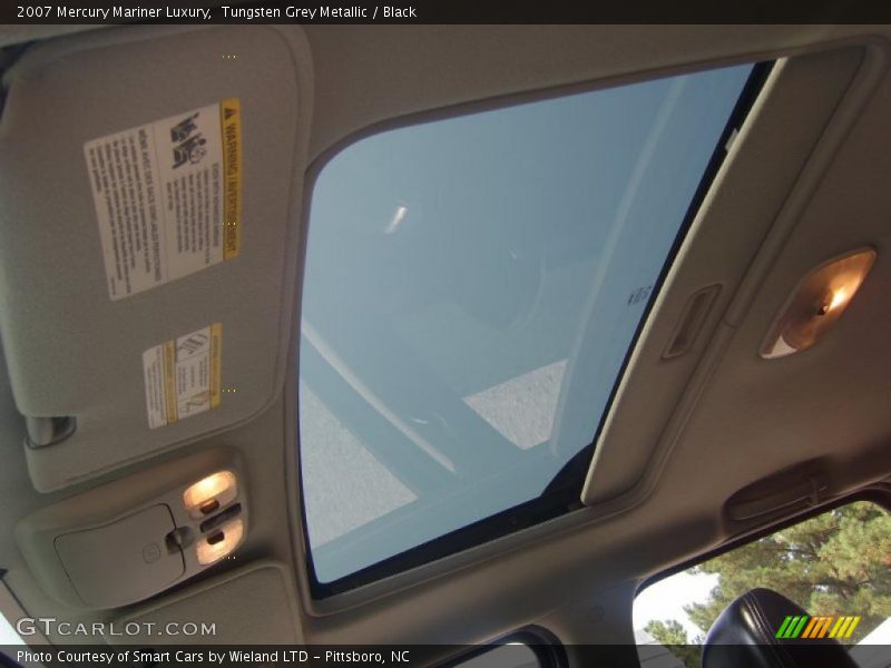 Tungsten Grey Metallic / Black 2007 Mercury Mariner Luxury