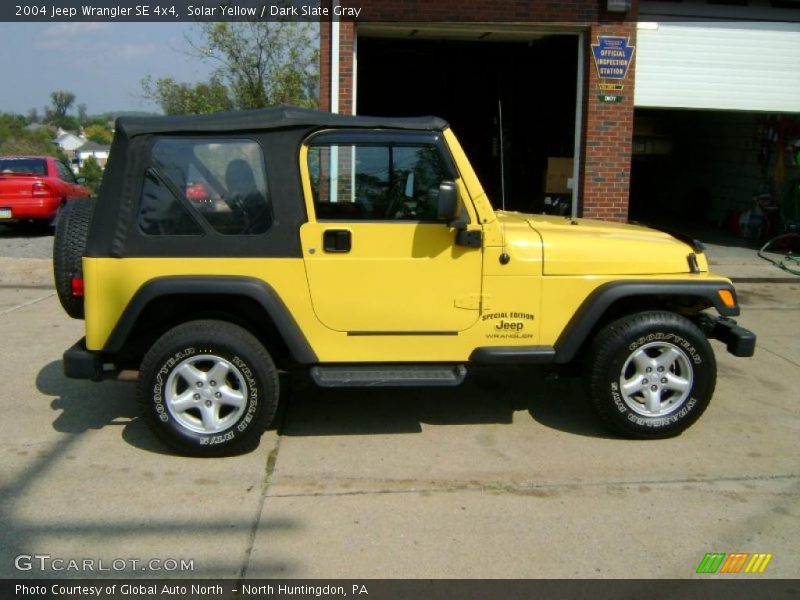 Solar Yellow / Dark Slate Gray 2004 Jeep Wrangler SE 4x4