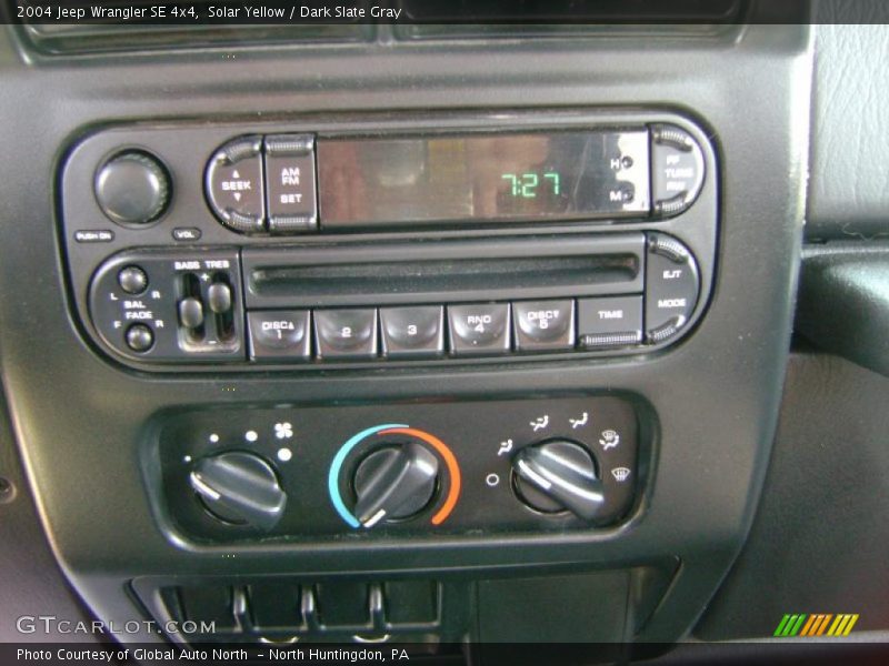 Solar Yellow / Dark Slate Gray 2004 Jeep Wrangler SE 4x4