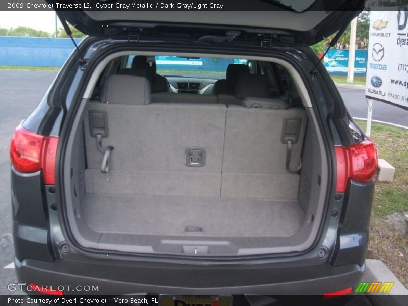 Cyber Gray Metallic / Dark Gray/Light Gray 2009 Chevrolet Traverse LS