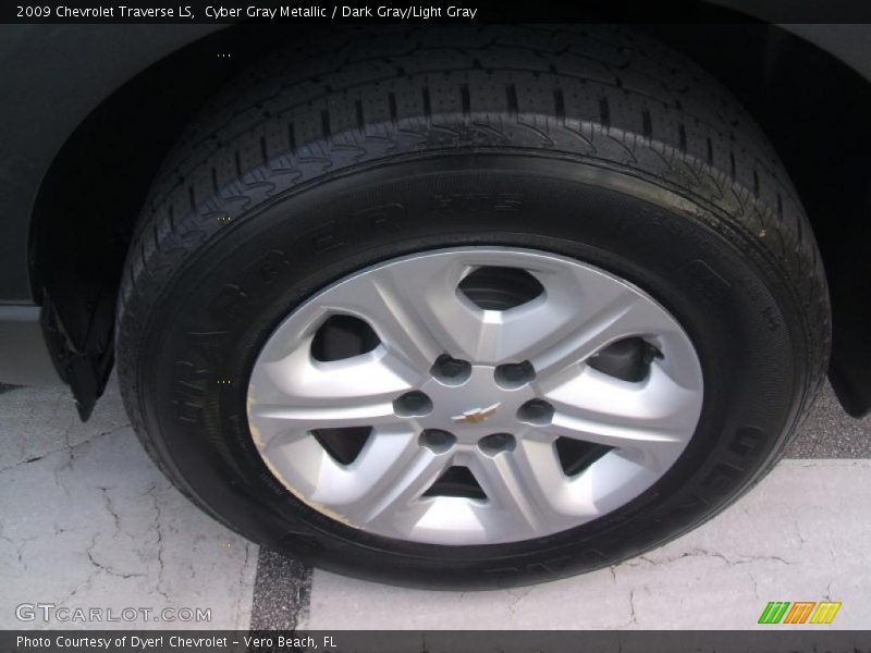 Cyber Gray Metallic / Dark Gray/Light Gray 2009 Chevrolet Traverse LS