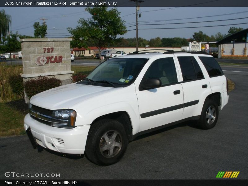 Summit White / Light Gray 2005 Chevrolet TrailBlazer LS 4x4