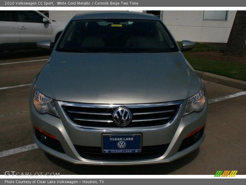 White Gold Metallic / Cornsilk Beige Two Tone 2010 Volkswagen CC Sport