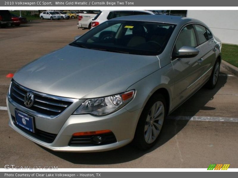 White Gold Metallic / Cornsilk Beige Two Tone 2010 Volkswagen CC Sport