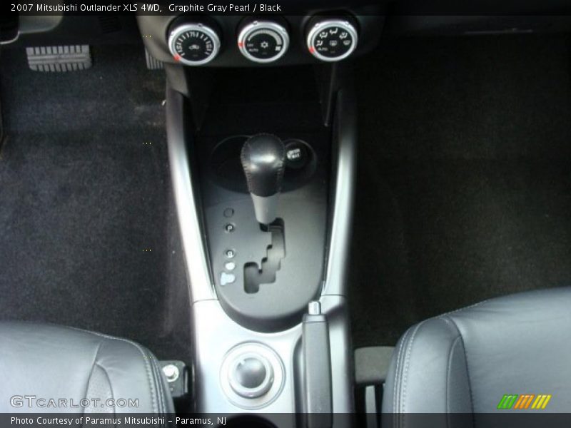 Graphite Gray Pearl / Black 2007 Mitsubishi Outlander XLS 4WD