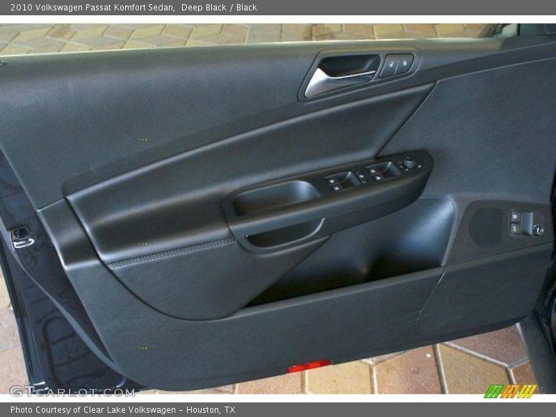 Deep Black / Black 2010 Volkswagen Passat Komfort Sedan