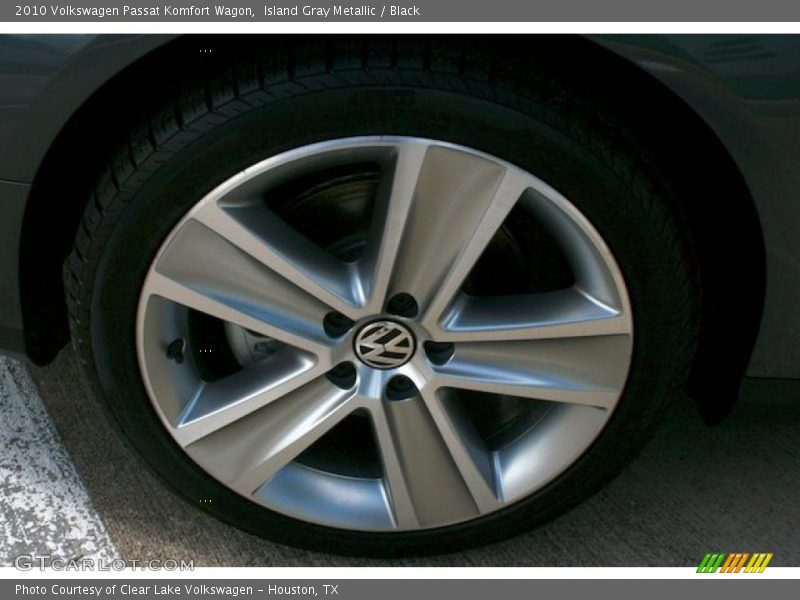 Island Gray Metallic / Black 2010 Volkswagen Passat Komfort Wagon