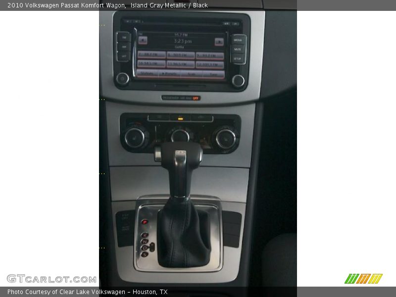 Island Gray Metallic / Black 2010 Volkswagen Passat Komfort Wagon