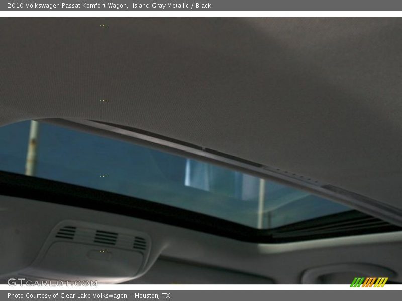 Island Gray Metallic / Black 2010 Volkswagen Passat Komfort Wagon