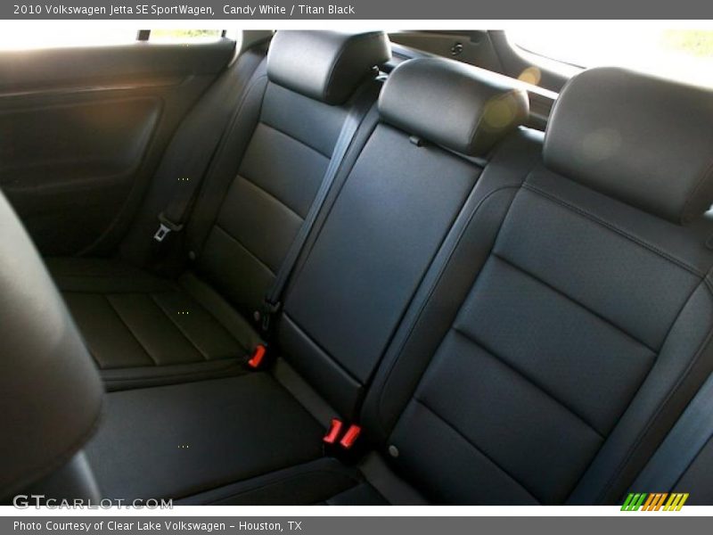 Candy White / Titan Black 2010 Volkswagen Jetta SE SportWagen