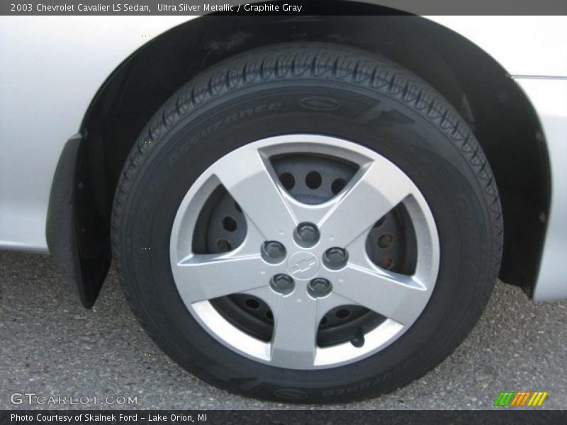 Ultra Silver Metallic / Graphite Gray 2003 Chevrolet Cavalier LS Sedan
