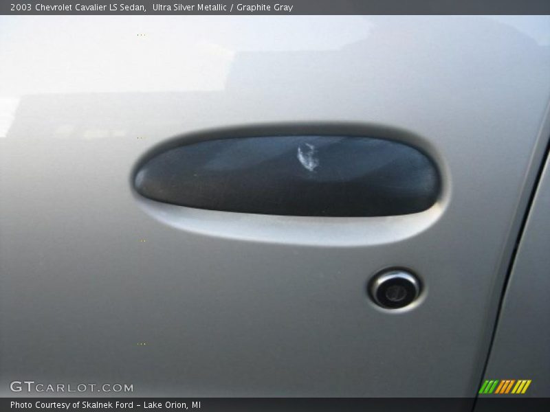 Ultra Silver Metallic / Graphite Gray 2003 Chevrolet Cavalier LS Sedan