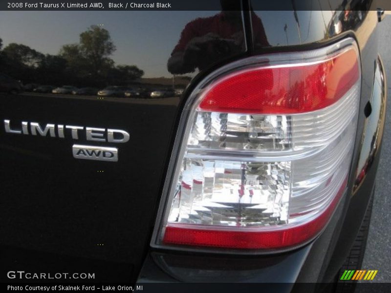Black / Charcoal Black 2008 Ford Taurus X Limited AWD