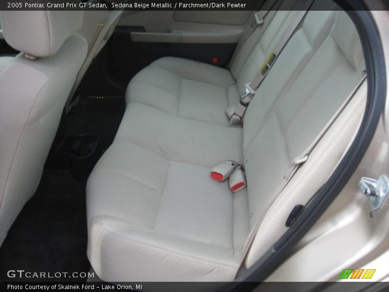 Sedona Beige Metallic / Parchment/Dark Pewter 2005 Pontiac Grand Prix GT Sedan