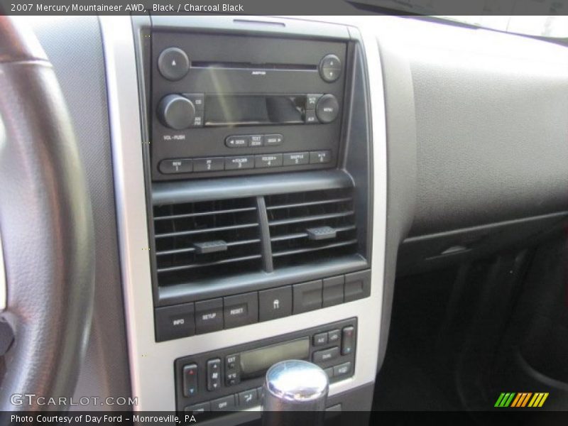 Black / Charcoal Black 2007 Mercury Mountaineer AWD