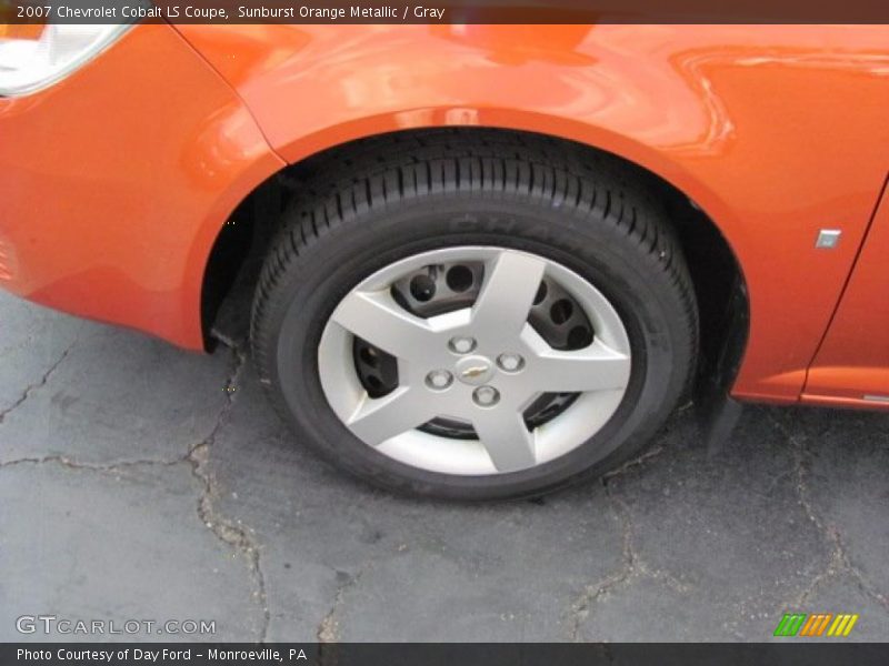 Sunburst Orange Metallic / Gray 2007 Chevrolet Cobalt LS Coupe