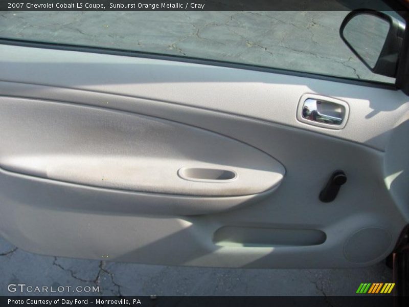 Sunburst Orange Metallic / Gray 2007 Chevrolet Cobalt LS Coupe
